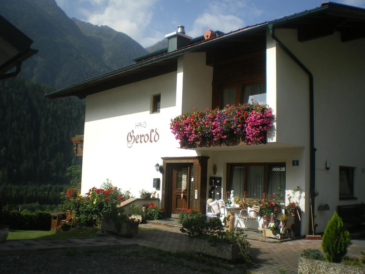 Haus Gerold Otel Oetz Dış mekan fotoğraf